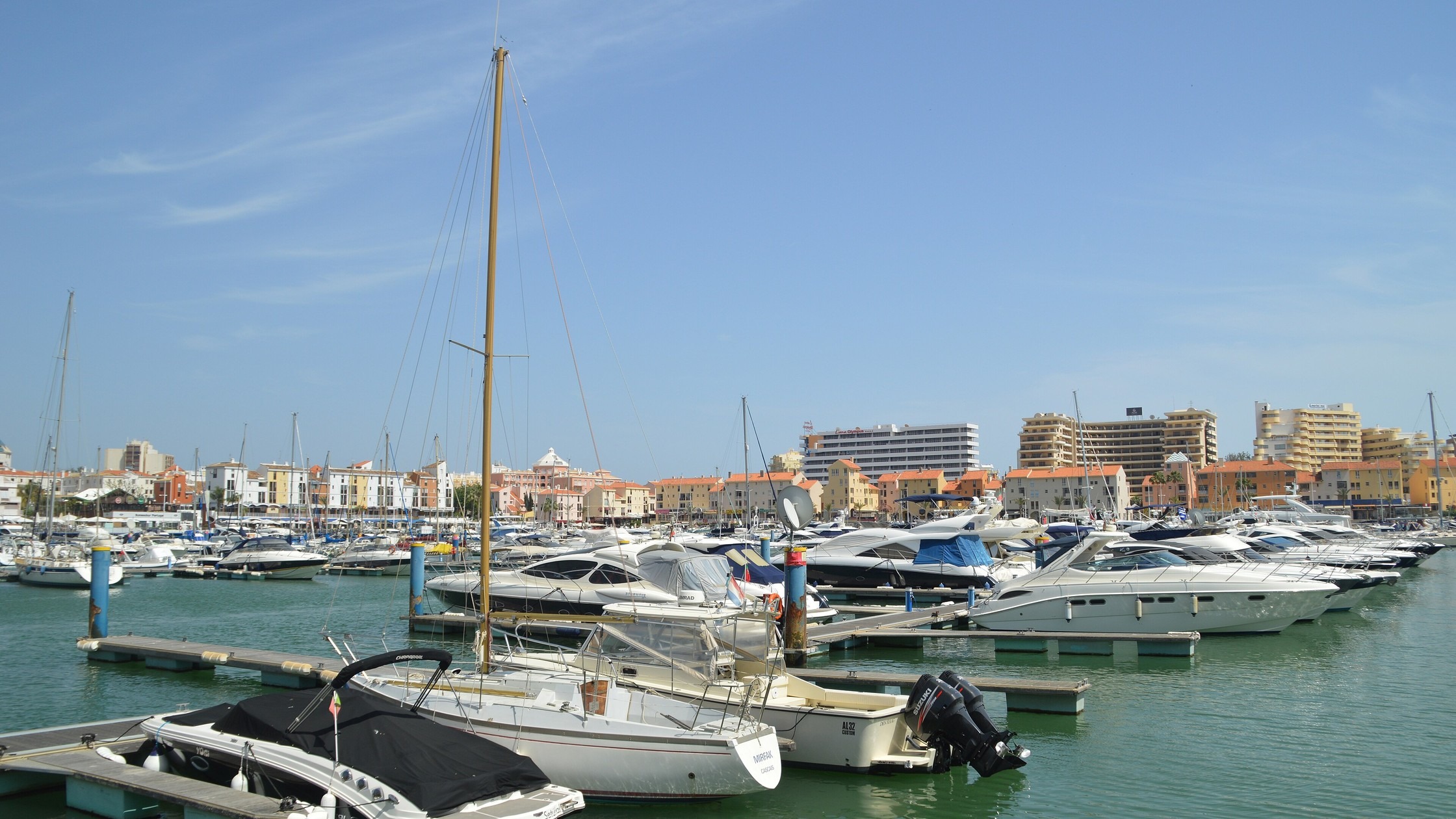 Como chegar a Vilamoura: a marina de Vilamoura no Algarve